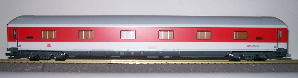 ROCO 45068 WLABmz_2 Autozug (Copy).jpg