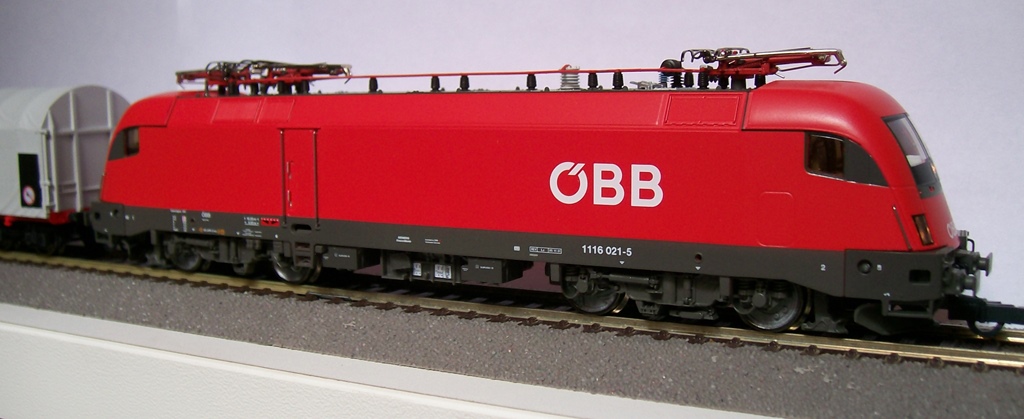 ROCO 62452 oebb 1116 021-5 (Copy).jpg