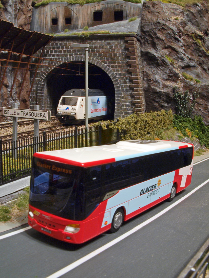 Setra Glacier Express_03.JPG