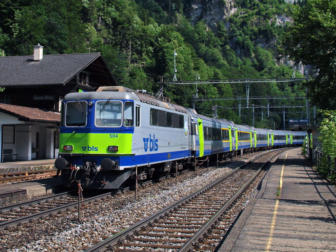 bls re 420 504,Blausee-Mitholz,06.07.13..JPEG