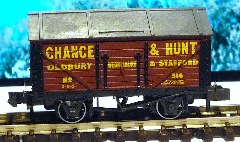 Peco Chance & Hunt salt wagon.JPG