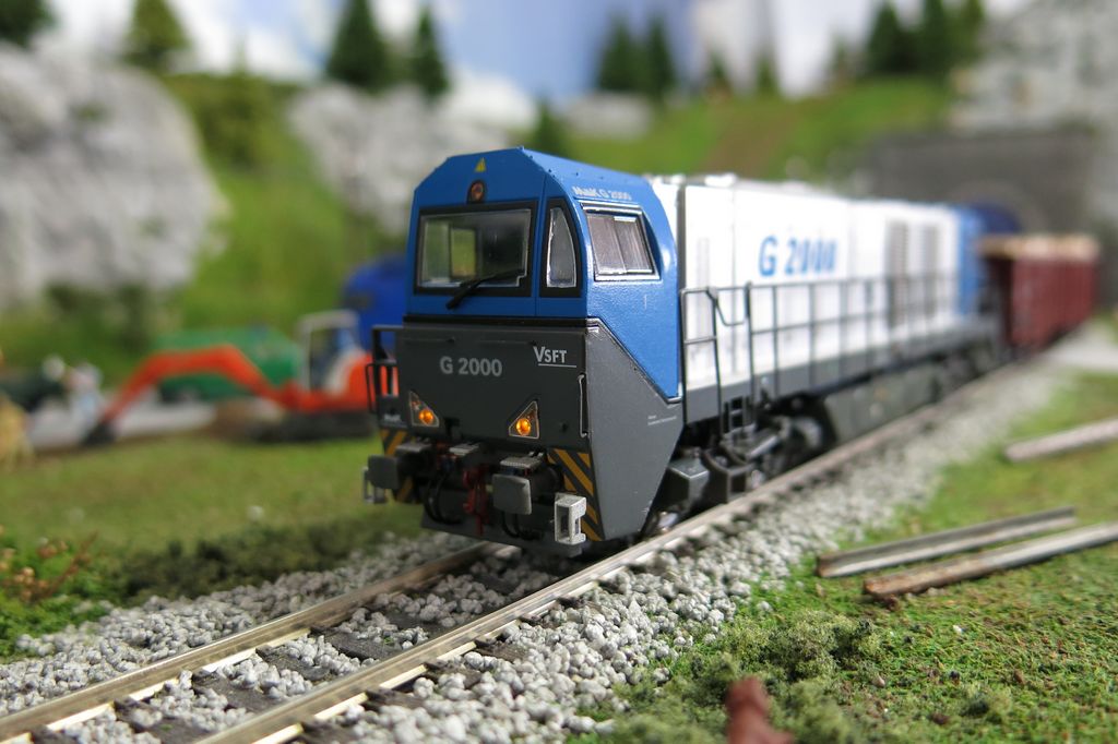 Mehano Vossloh G2000 2.jpg