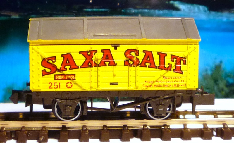 Peco Salt Saxa.JPG