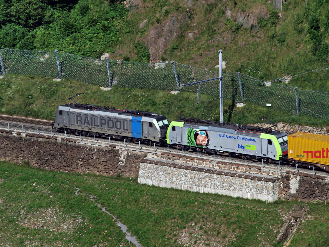 RAILPOOL Br 187 & BLS Re 486,Gurtnellen,02.07.15AS.JPG