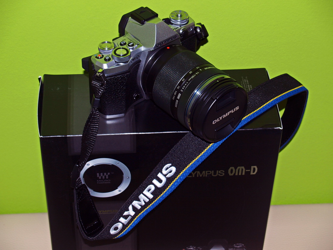 OLYMPUS E-M5 MARK II.JPG