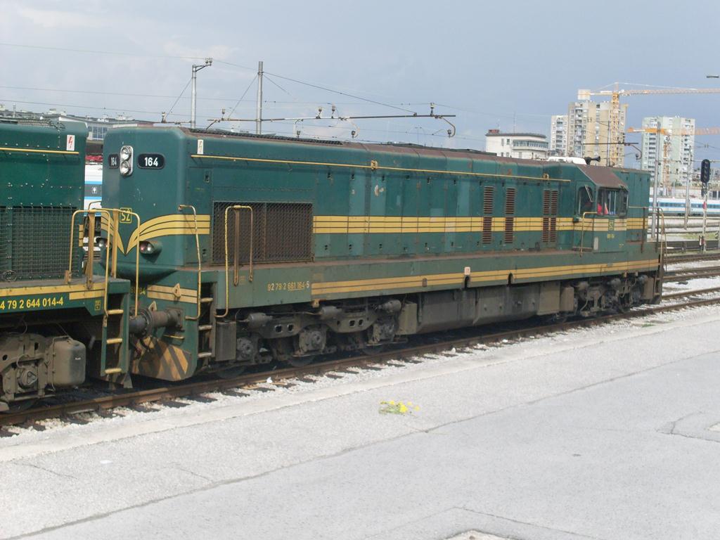 SZ_class_661_in_Ljubljana-back-April_2011.jpg