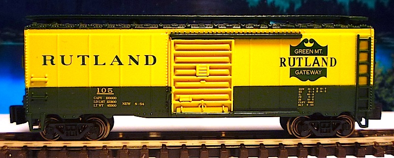 Bachmann American 40' box car in Rutland livery.JPG