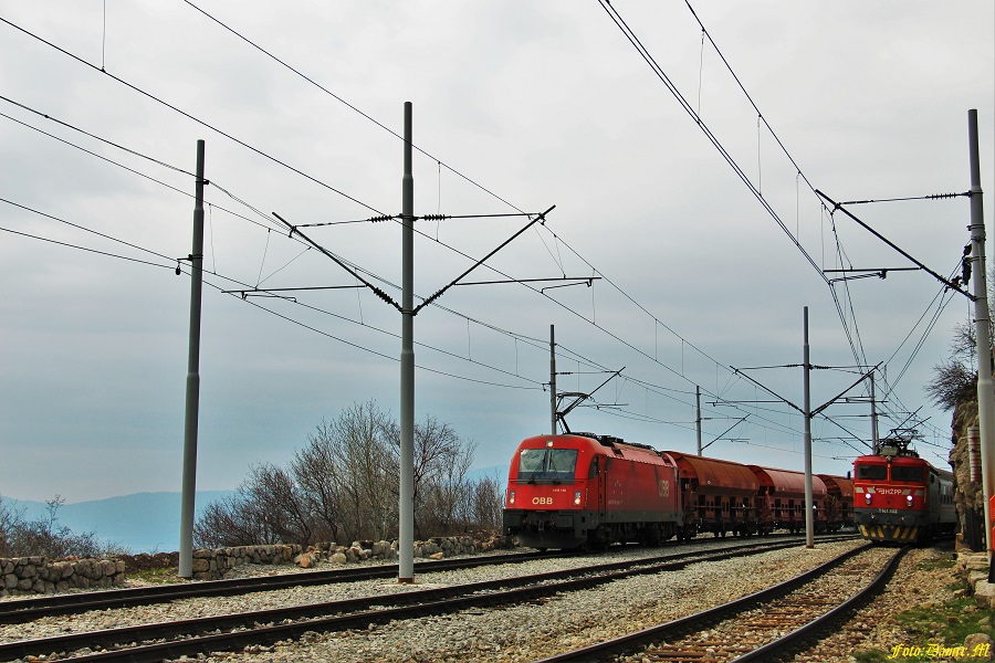 Meja 6.JPG