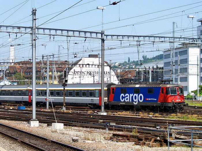 SBB Re 421 374-0.Zurich,20.06.07.jpg