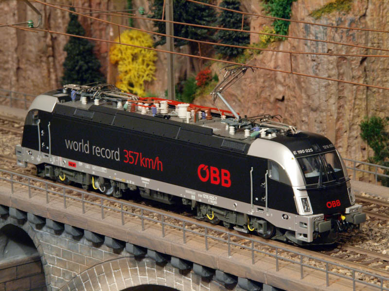 ÖBB 1216 025-7 (E 190 025).JPG