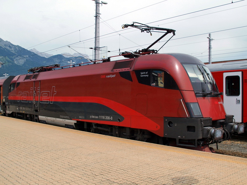 1116 208-8,Innsbruck,06.07.2012_.JPG