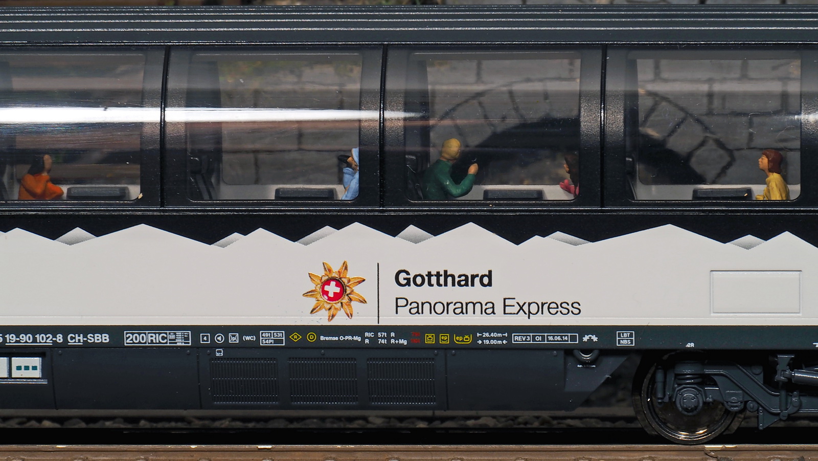 Gotthard Panorama Express_03.JPG