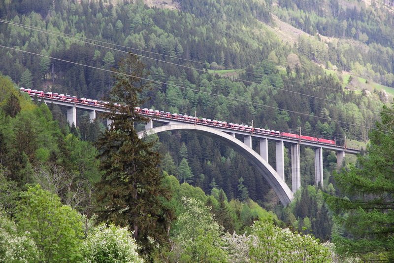 zzz Tauernbahn 130504 dstanicic_1952_resize.jpg