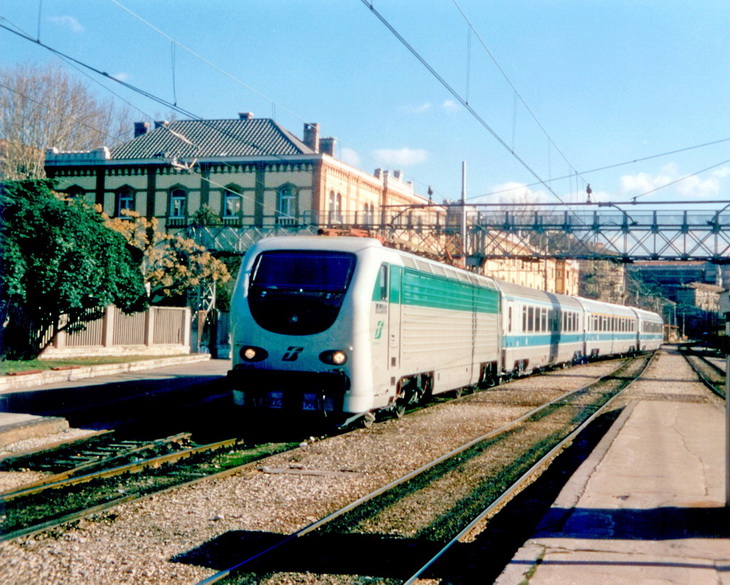 FS E402B 169,Rijeka,01.2000_01.jpg