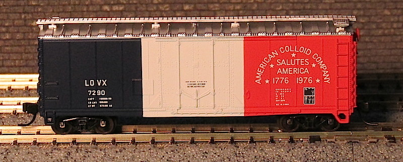 Atlas Trainman - 40ft Plug Door Box Car - American Colloid (Bicentennial) 7290.JPG