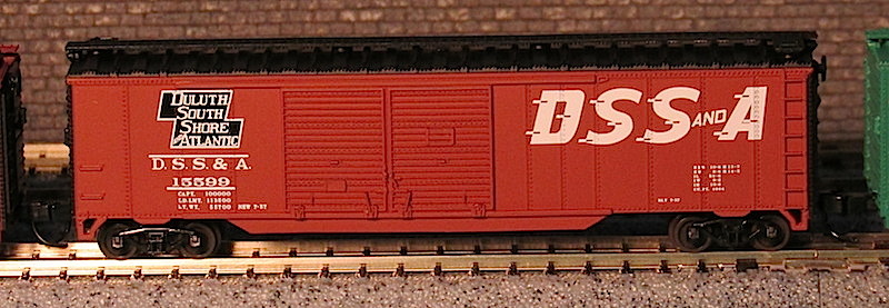 Atlas Trainman - 50ft Double Door Box Car - Duluth South Shore & Atlantic 15599.JPG