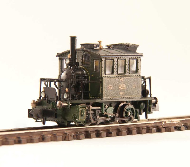 Minitrix 12114 - K.Bay.Sts.B. Tenderlok PtL 22 Glaskasten.jpg