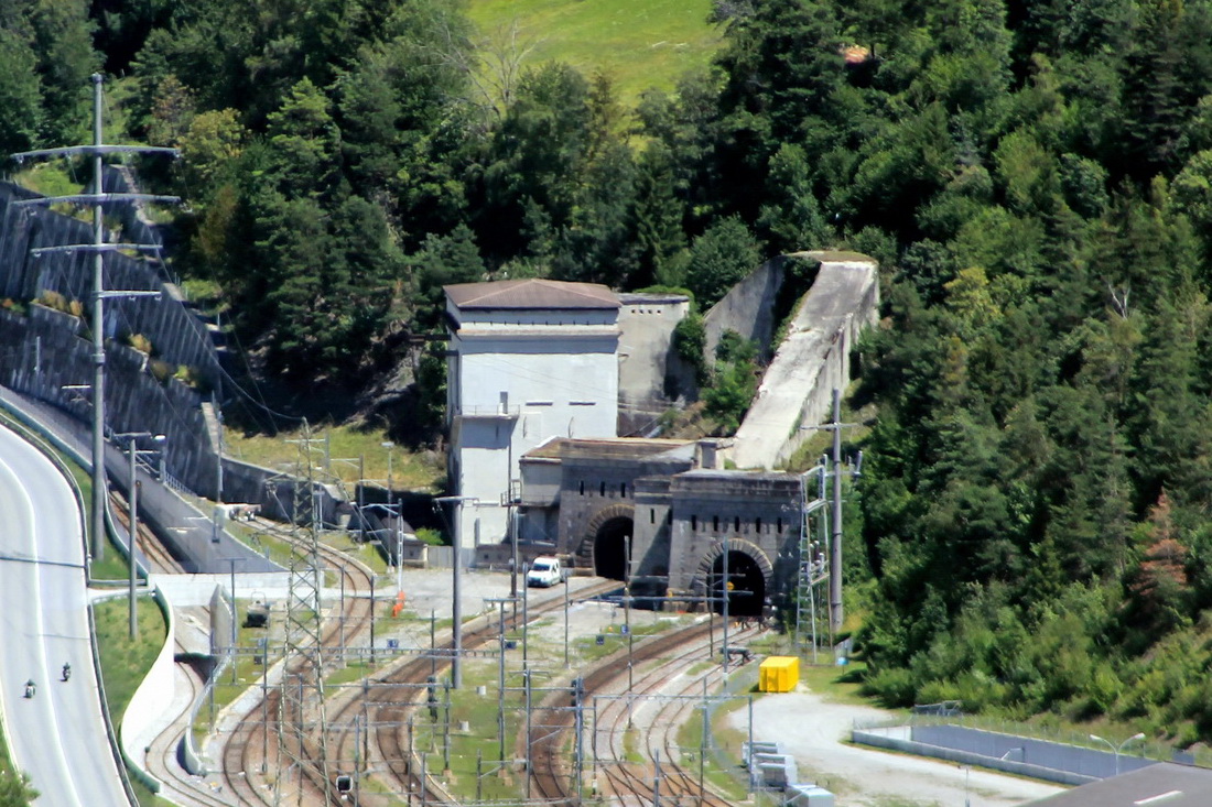 Simplon tunnel-Brig,bijela_2.jpg