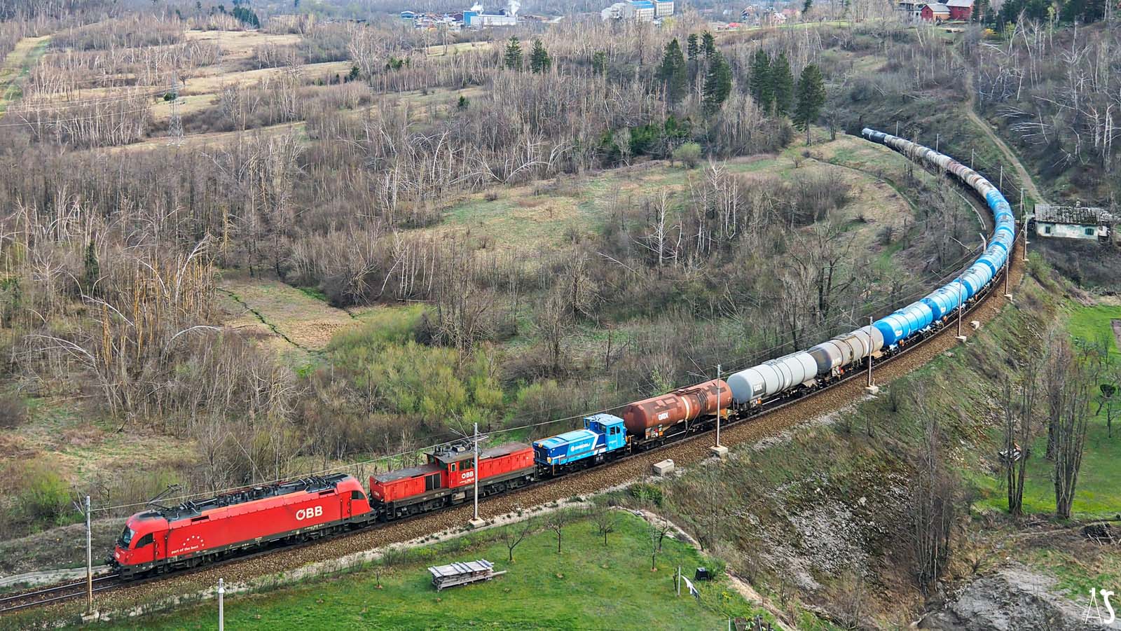 RCCCro 1216 146&1063 019&TŽV2132 340 ,Fužine,06.04.17AS.jpg