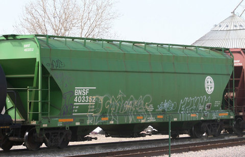 BNSF403352.jpg